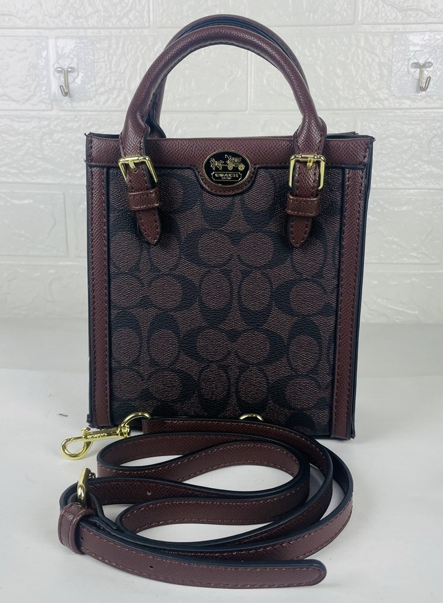 C0ACH Handbags 138